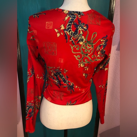 Red Long Sleeve Dragon Top Size S/M - Picture 8 of 15